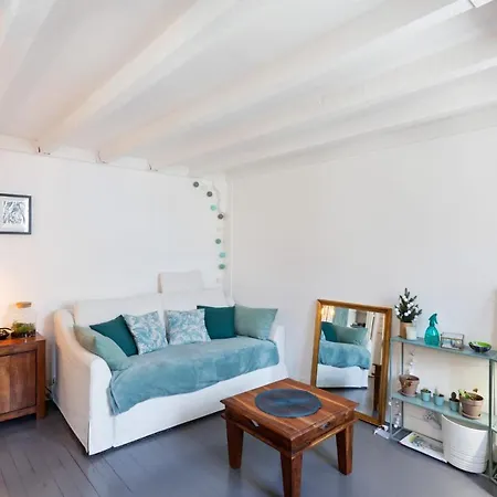 Lovely One Bedroom In Batignolles- Monceau * Parigi